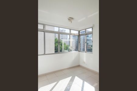 Apartamento à venda com 120m², 3 quartos e 1 vagaSala