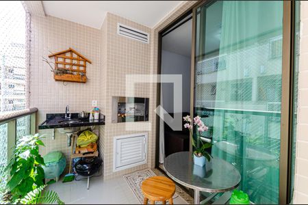 Sala de apartamento para alugar com 2 quartos, 84m² em Charitas, Niterói