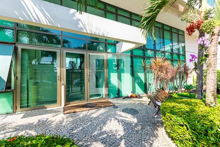 Apartamento para alugar com 84m², 2 quartos e 2 vagasEntrada