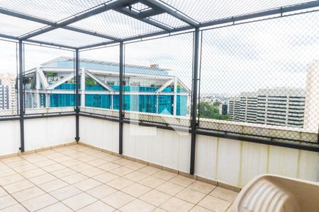 Apartamento à venda com 135m², 3 quartos e 1 vaga Apartamento à venda com 135m², 3 quartos e 1 vagaÁrea externa