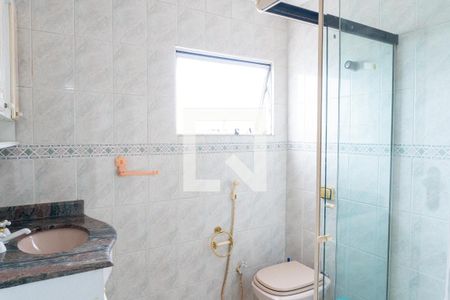 Apartamento à venda com 135m², 3 quartos e 1 vaga Apartamento à venda com 135m², 3 quartos e 1 vagaBanheiro da Suíte 2