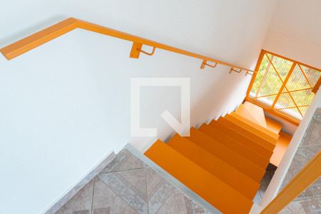 Apartamento à venda com 135m², 3 quartos e 1 vaga Apartamento à venda com 135m², 3 quartos e 1 vagaEscada