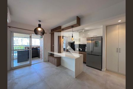 Sala de apartamento à venda com 2 quartos, 72m² em Santo Amaro, São Paulo