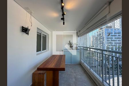 Varanda de apartamento à venda com 2 quartos, 72m² em Santo Amaro, São Paulo