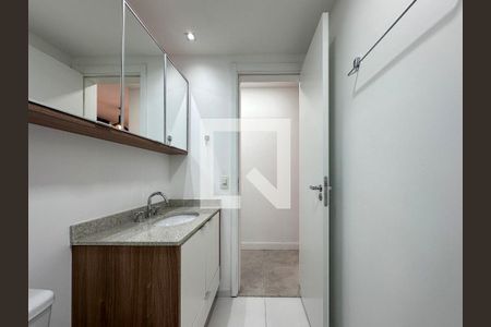 Apartamento à venda com 72m², 2 quartos e 1 vagaBanheiro Social