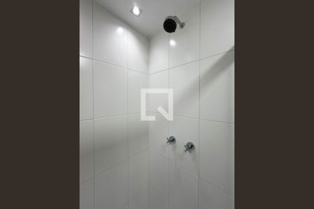 Apartamento à venda com 72m², 2 quartos e 1 vagaDetalhe Banheiro Social