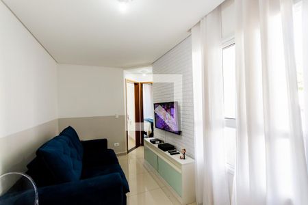 Sala de apartamento à venda com 2 quartos, 90m² em Jardim Utinga, Santo André