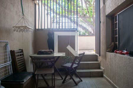 Casa à venda com 240m², 5 quartos e 3 vagasÁrea de Serviço edicula