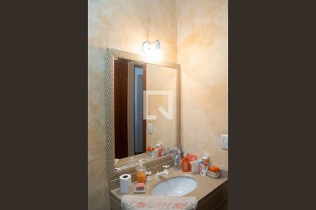 Casa à venda com 240m², 5 quartos e 3 vagasBanheiro