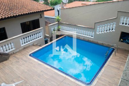 Casa à venda com 240m², 5 quartos e 3 vagasPiscina