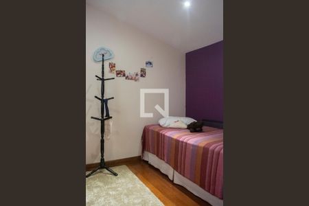 Casa à venda com 240m², 5 quartos e 3 vagasQuarto 3