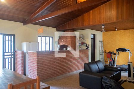 Casa à venda com 240m², 5 quartos e 3 vagasSalão