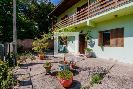 Casa à venda com 200m², 3 quartos e 3 vagasQuintal