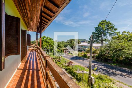 Casa à venda com 200m², 3 quartos e 3 vagasVaranda