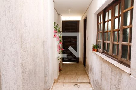 Casa à venda com 100m², 3 quartos e sem vaga Casa à venda com 100m², 3 quartos e sem vagaEntrada