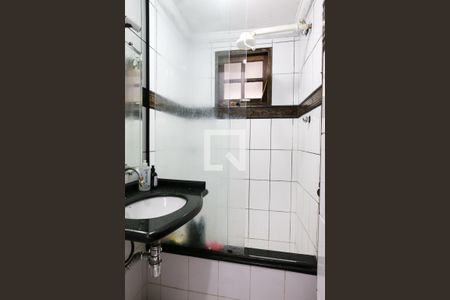 Casa à venda com 100m², 3 quartos e sem vaga Casa à venda com 100m², 3 quartos e sem vagaBanheiro Social