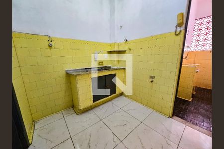 Apartamento para alugar com 75m², 2 quartos e sem vagaCozinha