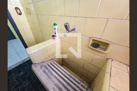 Apartamento para alugar com 75m², 2 quartos e sem vagaÁrea de Serviço