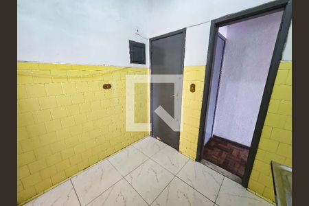 Apartamento para alugar com 75m², 2 quartos e sem vagaCozinha