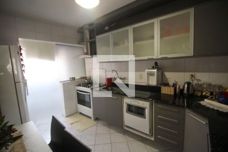 Apartamento à venda com 240m², 4 quartos e 3 vagasCozinha