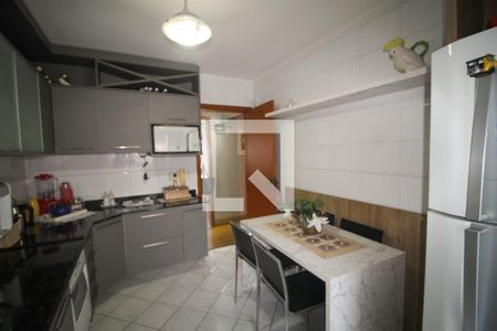 Apartamento à venda com 240m², 4 quartos e 3 vagasCozinha