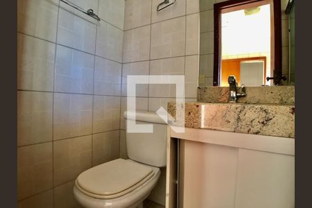 Casa à venda com 156m², 3 quartos e 6 vagas