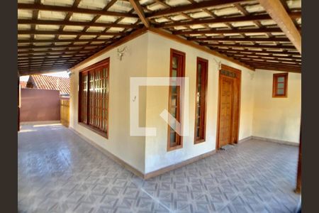 Casa à venda com 156m², 3 quartos e 6 vagas