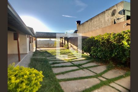 Casa à venda com 156m², 3 quartos e 6 vagas
