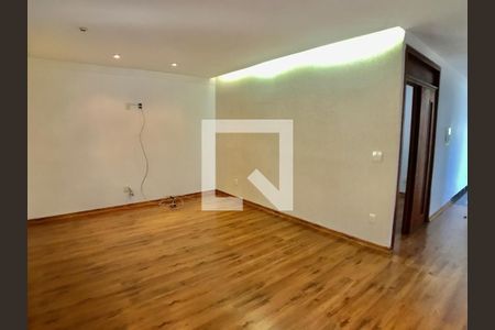 Casa à venda com 3 quartos, 156m² em Estoril, Belo Horizonte