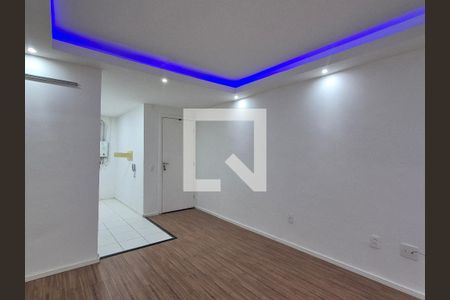 Sala de apartamento para alugar com 2 quartos, 60m² em Vargem Pequena, Rio de Janeiro