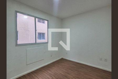 Quarto de apartamento para alugar com 2 quartos, 60m² em Vargem Pequena, Rio de Janeiro