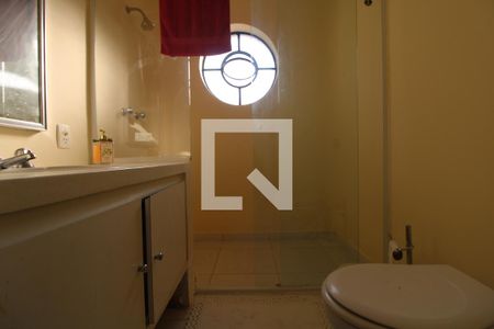 Banheiro de apartamento para alugar com 1 quarto, 45m² em Interlagos, São Paulo