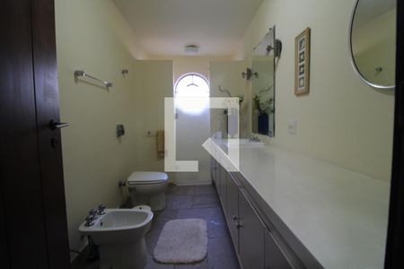 Banheiro de apartamento para alugar com 1 quarto, 62m² em Interlagos, São Paulo