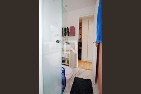 Apartamento para alugar com 60m², 2 quartos e 1 vaga Apartamento para alugar com 60m², 2 quartos e 1 vagaBanheiro da Suíte 1