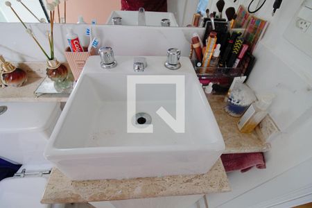 Apartamento para alugar com 60m², 2 quartos e 1 vaga Apartamento para alugar com 60m², 2 quartos e 1 vagaBanheiro da Suíte 1