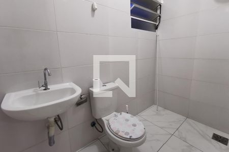 Banheiro de casa para alugar com 2 quartos, 52m² em Jardim São Paulo, Várzea Paulista