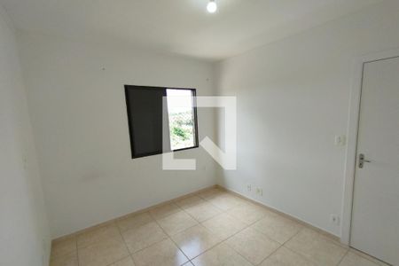 Dormitório 01 de apartamento para alugar com 2 quartos, 43m² em Recanto das Palmeiras, Ribeirão Preto