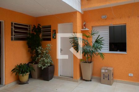 Casa à venda com 160m², 3 quartos e 2 vagas Casa à venda com 160m², 3 quartos e 2 vagasQuintal