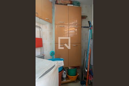 Casa à venda com 160m², 3 quartos e 2 vagas Casa à venda com 160m², 3 quartos e 2 vagasÁrea de Serviço