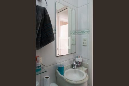 Casa à venda com 160m², 3 quartos e 2 vagas Casa à venda com 160m², 3 quartos e 2 vagasBanheiro