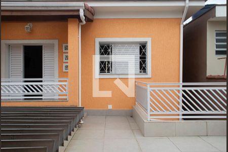 Casa à venda com 160m², 3 quartos e 2 vagas Casa à venda com 160m², 3 quartos e 2 vagasVaranda