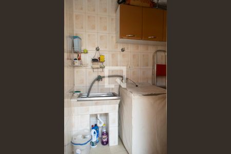 Casa à venda com 160m², 3 quartos e 2 vagas Casa à venda com 160m², 3 quartos e 2 vagasÁrea de Serviço