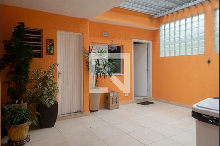 Casa à venda com 160m², 3 quartos e 2 vagas Casa à venda com 160m², 3 quartos e 2 vagasQuintal