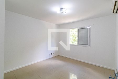 Suite de casa de condomínio para alugar com 3 quartos, 170m² em Vila Antônio, São Paulo