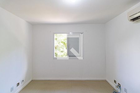 Casa de condomínio à venda com 170m², 3 quartos e 3 vagas Casa de condomínio à venda com 170m², 3 quartos e 3 vagasSuite