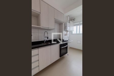 Cozinha de apartamento para alugar com 2 quartos, 45m² em Vila Andrade, São Paulo