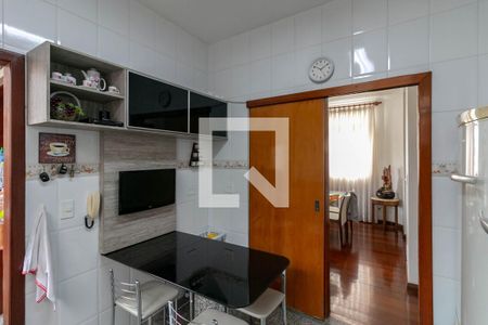 Apartamento à venda com 140m², 3 quartos e 2 vagas Apartamento à venda com 140m², 3 quartos e 2 vagasCozinha