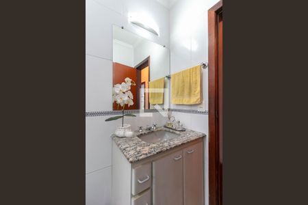 Apartamento à venda com 140m², 3 quartos e 2 vagas Apartamento à venda com 140m², 3 quartos e 2 vagasBanheiro Social