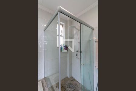 Apartamento à venda com 140m², 3 quartos e 2 vagas Apartamento à venda com 140m², 3 quartos e 2 vagasBanheiro da Suíte