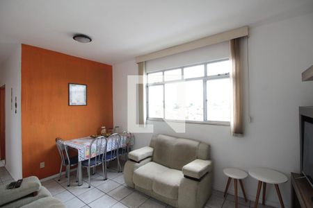 Sala de apartamento à venda com 3 quartos, 59m² em Heliópolis, Belo Horizonte